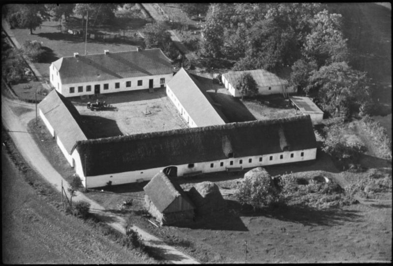 Birkeholm ved Grædstrup luftfoto 1945 Birkeholm ved Grædstrup luftfoto 1945